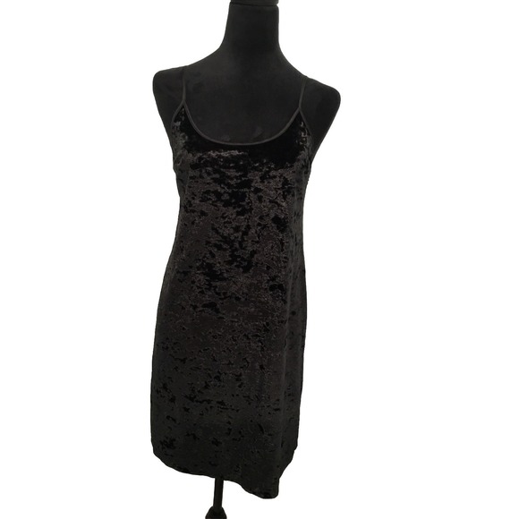 Victoria's Secret Dresses & Skirts - Victoria secrets Black label black crushed velvet Mini slip dress extra small